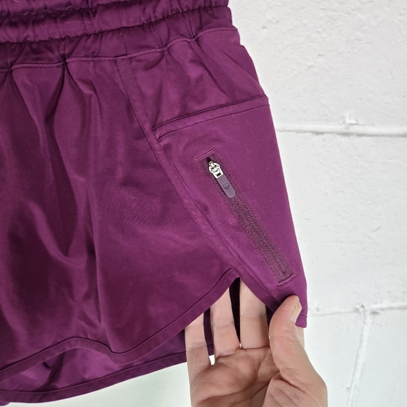Lululemon Tracker Short IV Running Shorts - Picture 4 of 7